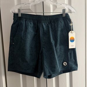 NWT VUORI Maverick Volley Shorts (S)
